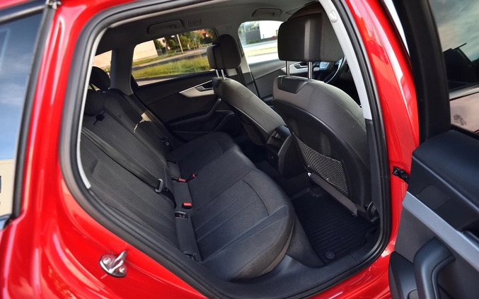 Audi A4 cena 71900 przebieg: 193000, rok produkcji 2016 z Łasin małe 562